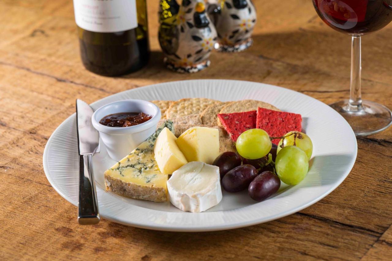 Long Man Inn Wilmington  Экстерьер фото